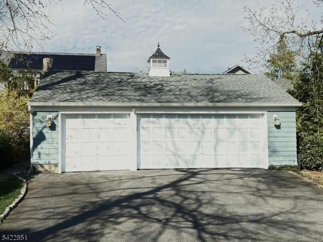 27 Maple Ter, Maplewood Twp., NJ 07040