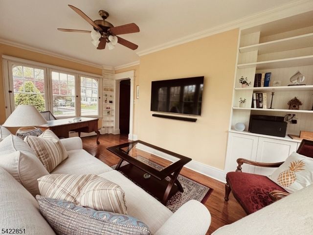 27 Maple Ter, Maplewood Twp., NJ 07040