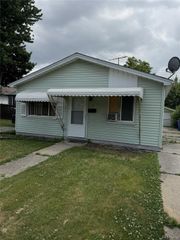 8412 Stephens Road, Warren, MI 48089