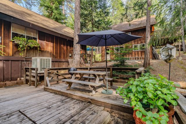 26034 Meadow Dr, Pioneer, CA 95666