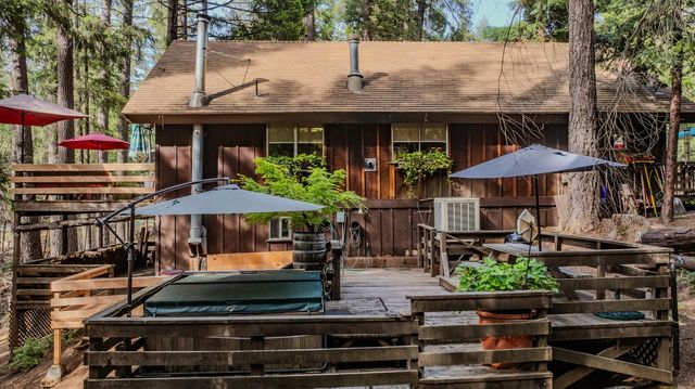 26034 Meadow Dr, Pioneer, CA 95666