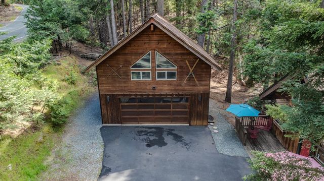 26034 Meadow Dr, Pioneer, CA 95666
