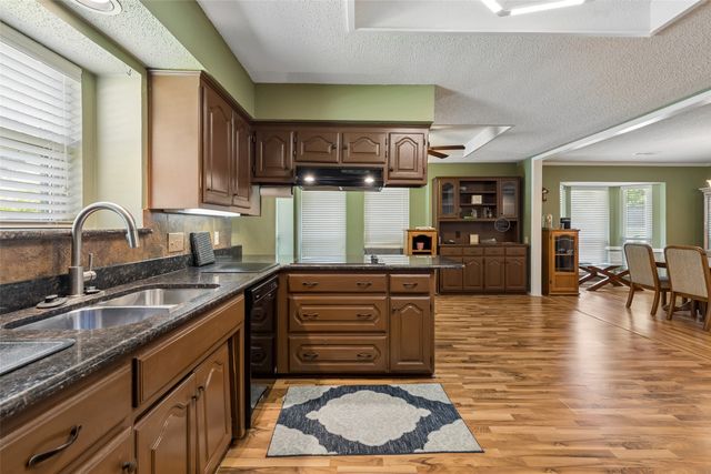 2100 Donna Drive, Plano, TX 75074