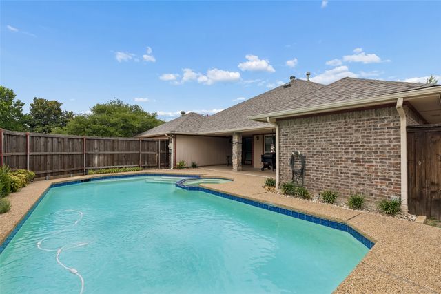 2100 Donna Drive, Plano, TX 75074