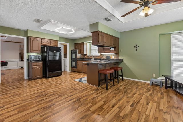 2100 Donna Drive, Plano, TX 75074