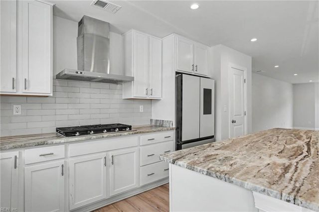 2616 Rochambeau WAY, Virginia Beach, VA 23456