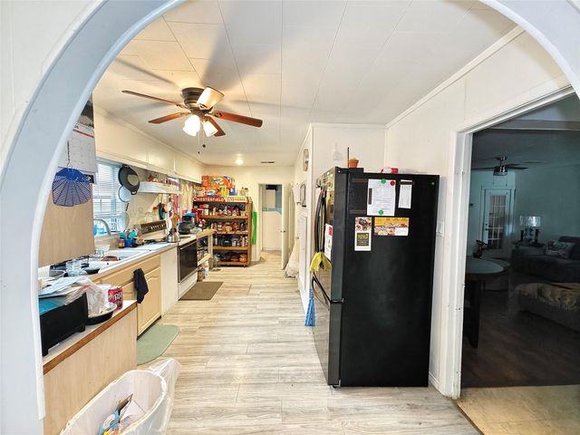 7931 Scanlock Street, Houston, TX 77012