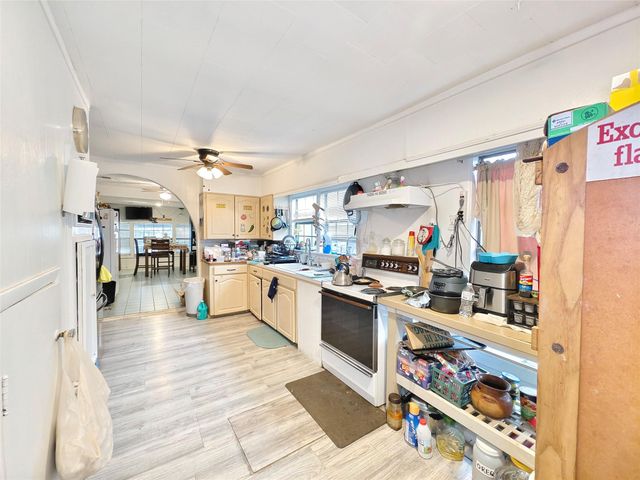 7931 Scanlock Street, Houston, TX 77012