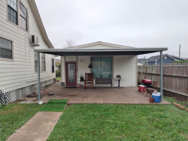 7931 Scanlock Street, Houston, TX 77012