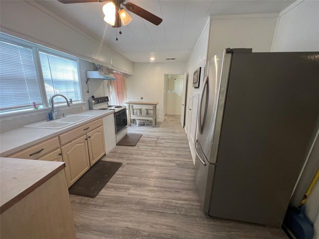 7931 Scanlock Street, Houston, TX 77012