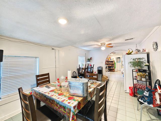 7931 Scanlock Street, Houston, TX 77012