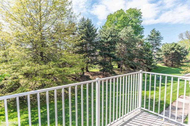 43971 Elm Drive, Sterling Heights, MI 48313