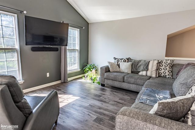 43971 Elm Drive, Sterling Heights, MI 48313