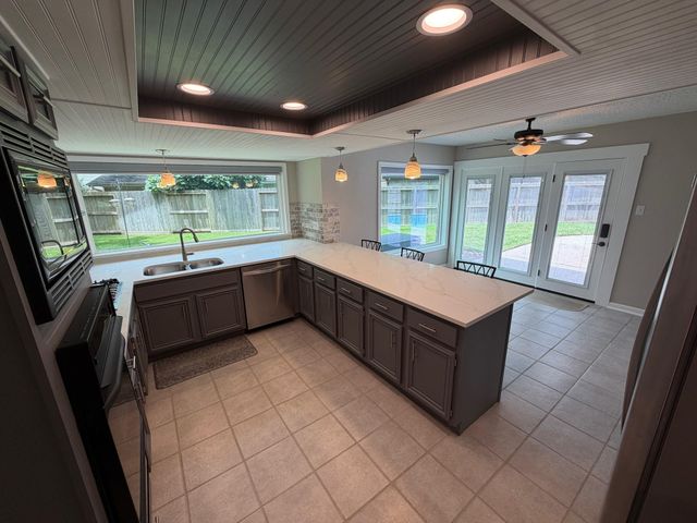 2326 Streamcrest Lane, Sugar Land, TX 77479