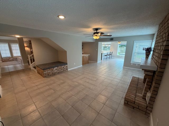 2326 Streamcrest Lane, Sugar Land, TX 77479