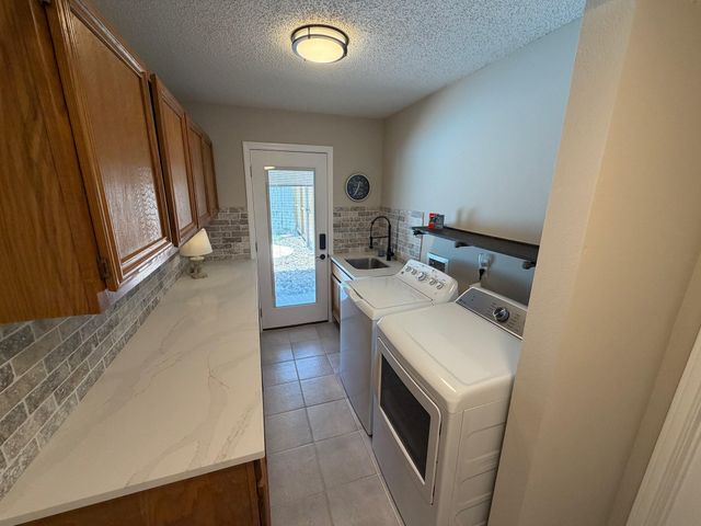 2326 Streamcrest Lane, Sugar Land, TX 77479