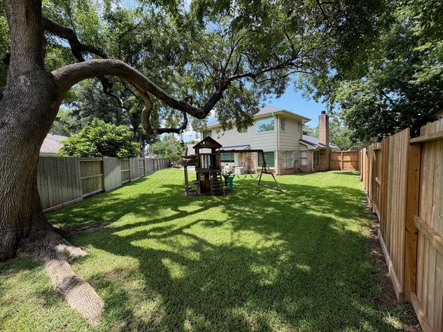 2326 Streamcrest Lane, Sugar Land, TX 77479