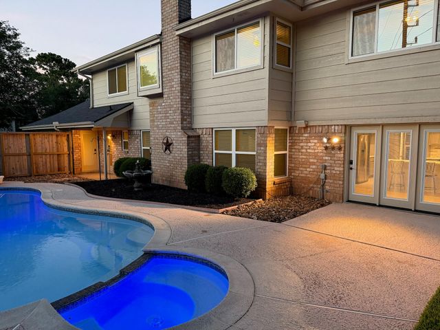 2326 Streamcrest Lane, Sugar Land, TX 77479