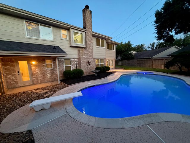 2326 Streamcrest Lane, Sugar Land, TX 77479