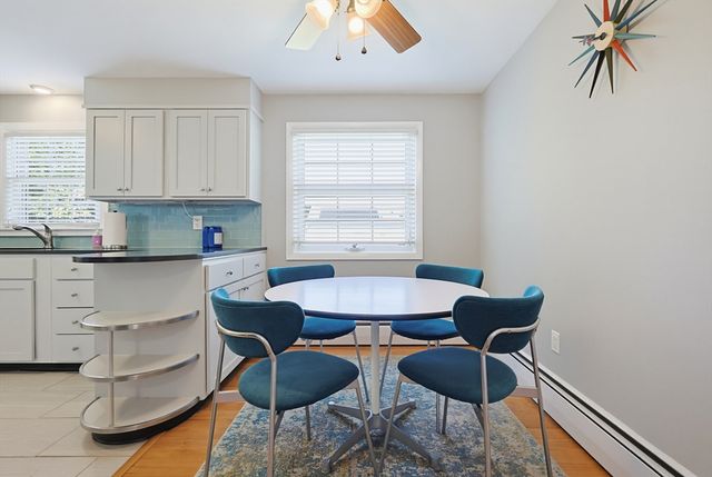 18 Fletcher St, Worcester, MA 01604