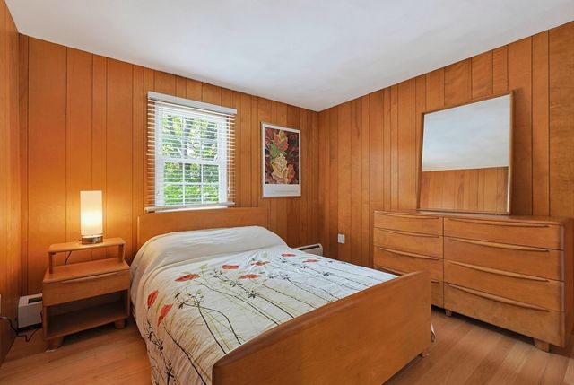 18 Fletcher St, Worcester, MA 01604
