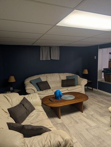 18 Fletcher St, Worcester, MA 01604