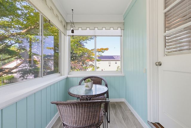 18 Fletcher St, Worcester, MA 01604