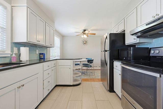 18 Fletcher St, Worcester, MA 01604