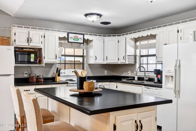 4503 Dunham Street, Pascagoula, MS 39567