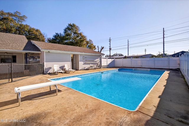 4503 Dunham Street, Pascagoula, MS 39567