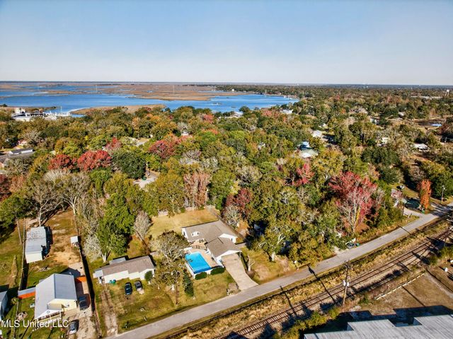 4503 Dunham Street, Pascagoula, MS 39567