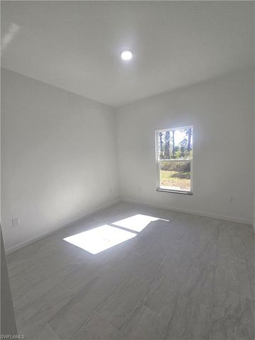 826 Dawhert AVE S, Lehigh Acres, FL 33974