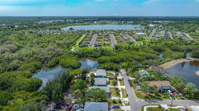 6908 11TH AVENUE E, Palmetto, FL 34221