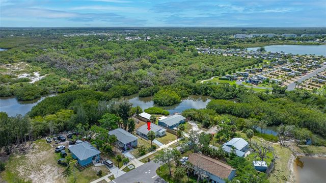 6908 11TH AVENUE E, Palmetto, FL 34221