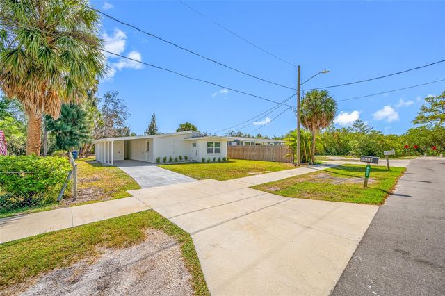 6908 11TH AVENUE E, Palmetto, FL 34221