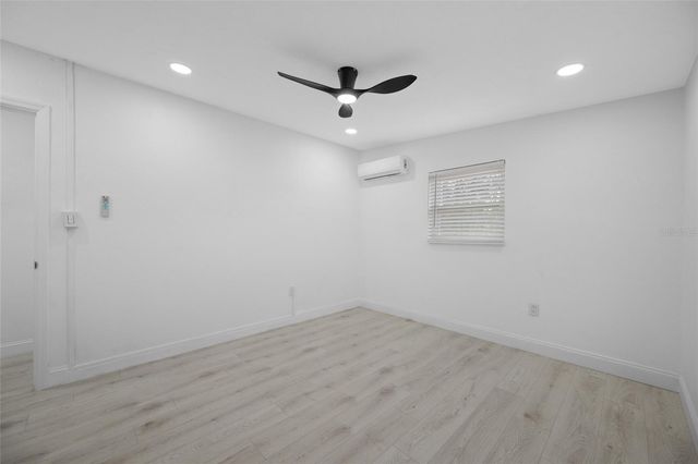 6908 11TH AVENUE E, Palmetto, FL 34221