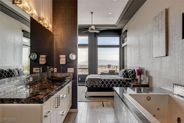 2264 Edge Ridge Court, Henderson, NV 89052