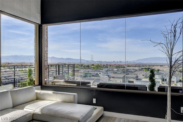 2264 Edge Ridge Court, Henderson, NV 89052