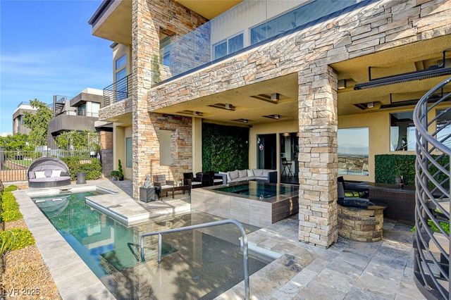 2264 Edge Ridge Court, Henderson, NV 89052