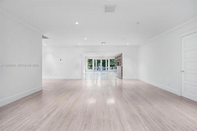 10121 E Broadview Dr, Bay Harbor Islands, FL 33154