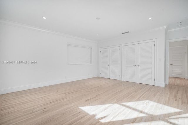 10121 E Broadview Dr, Bay Harbor Islands, FL 33154