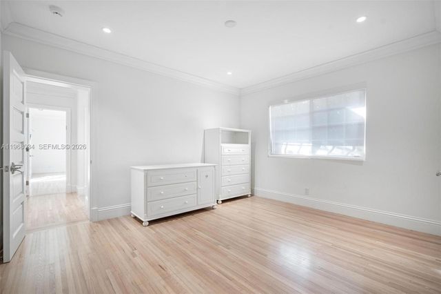 10121 E Broadview Dr, Bay Harbor Islands, FL 33154