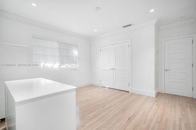 10121 E Broadview Dr, Bay Harbor Islands, FL 33154