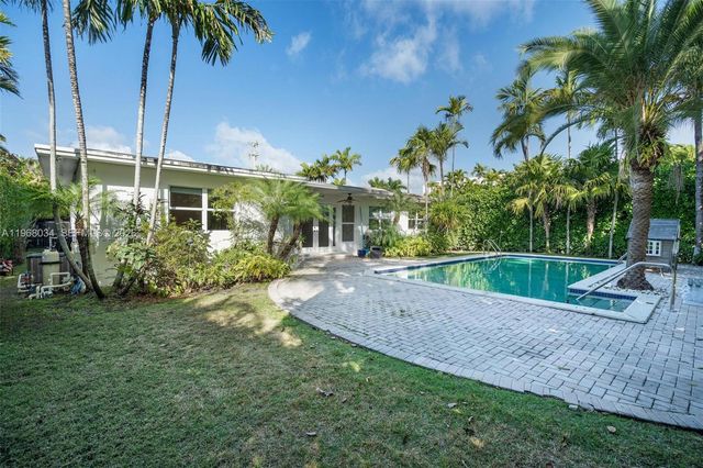 10121 E Broadview Dr, Bay Harbor Islands, FL 33154