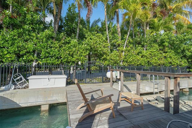 10121 E Broadview Dr, Bay Harbor Islands, FL 33154