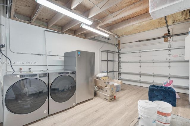 10121 E Broadview Dr, Bay Harbor Islands, FL 33154