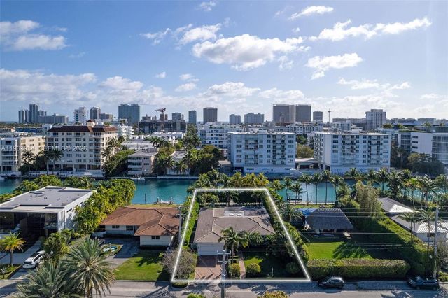 10121 E Broadview Dr, Bay Harbor Islands, FL 33154