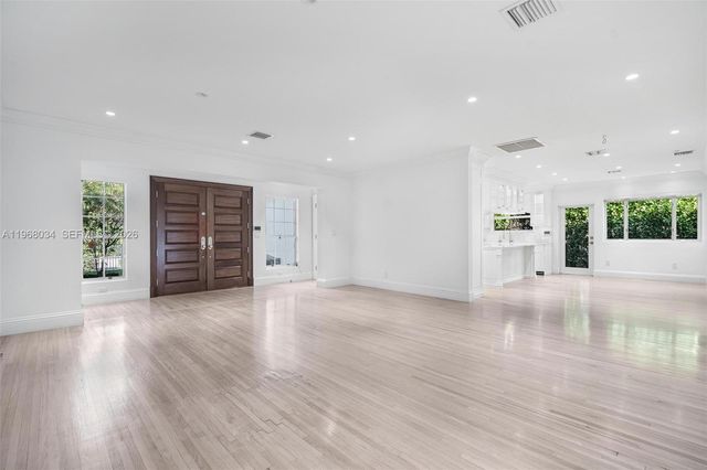 10121 E Broadview Dr, Bay Harbor Islands, FL 33154