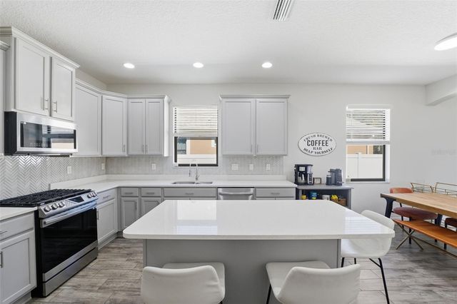 8328 AUBURN RISE COURT, Land O Lakes, FL 34638