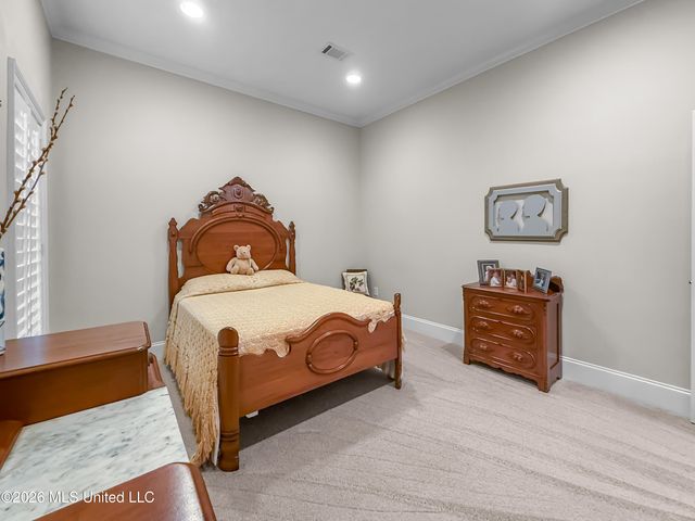 313 Lasalle Court, Flowood, MS 39232